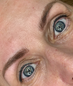 Een mooi voorbeeld van Hyperrealism Brows  - Nanobrows in Nederland