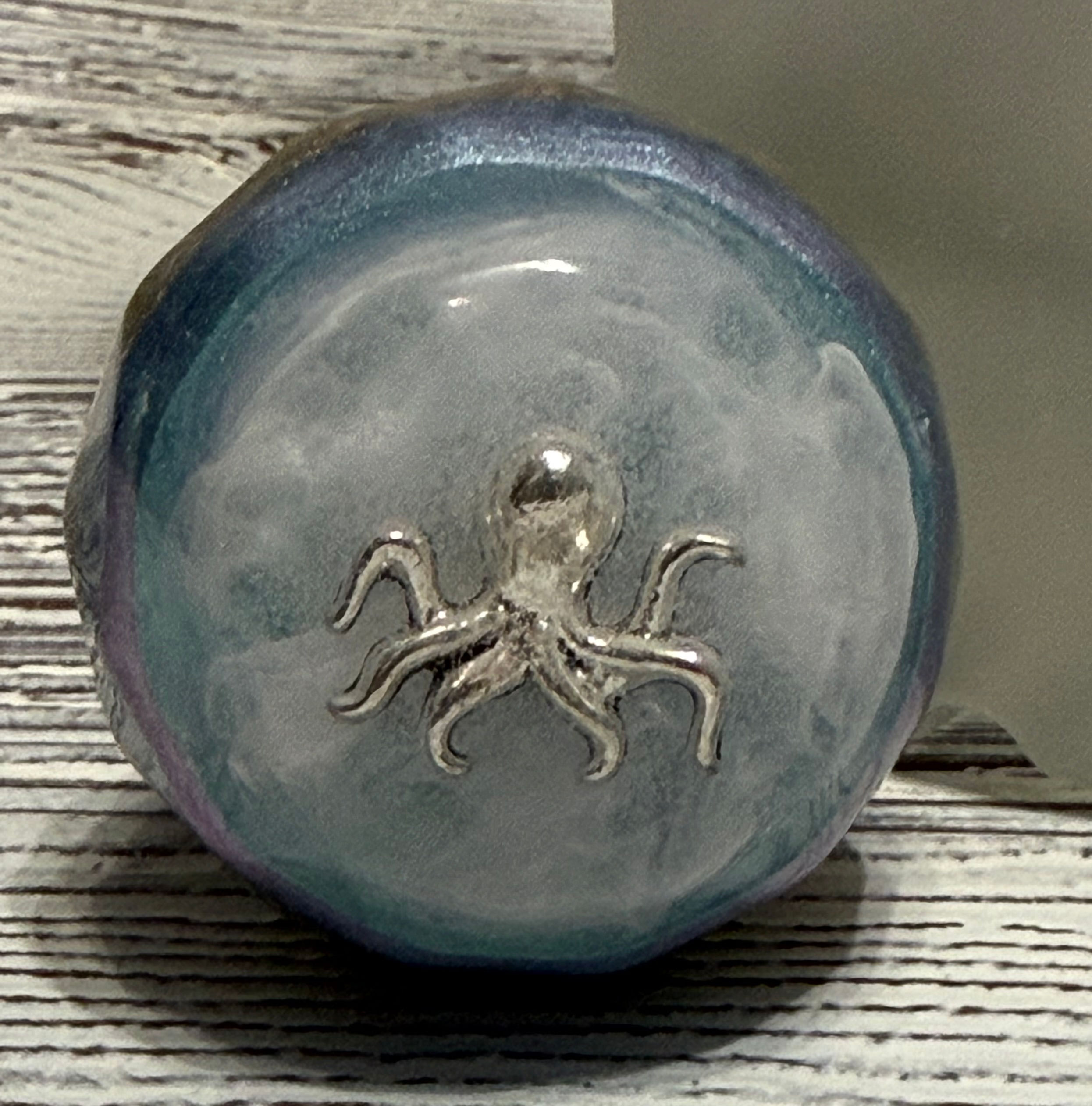 Ocean Resin Wine Bottle Toppers