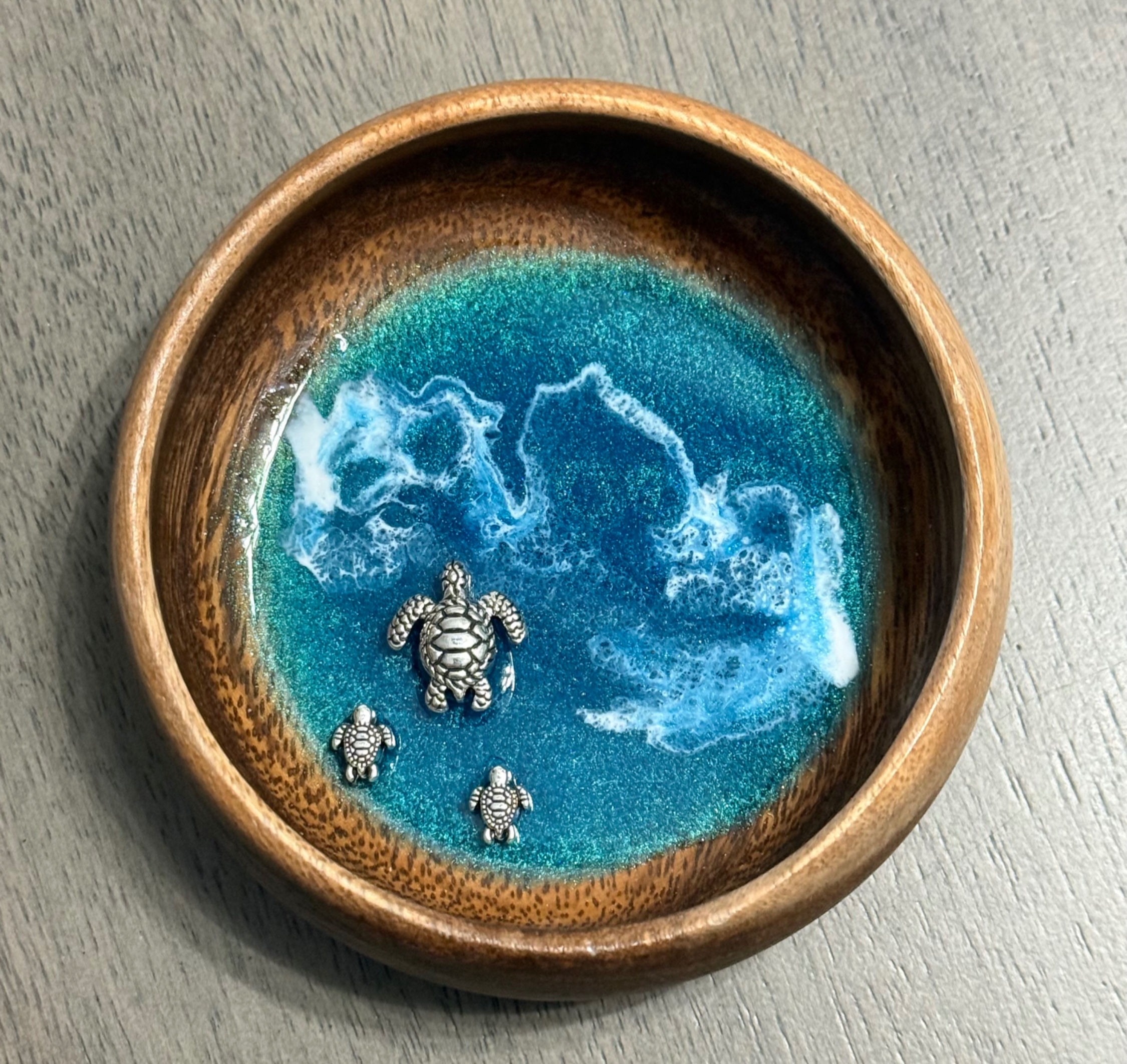 Ocean Resin Coastal Catch-All Bowl