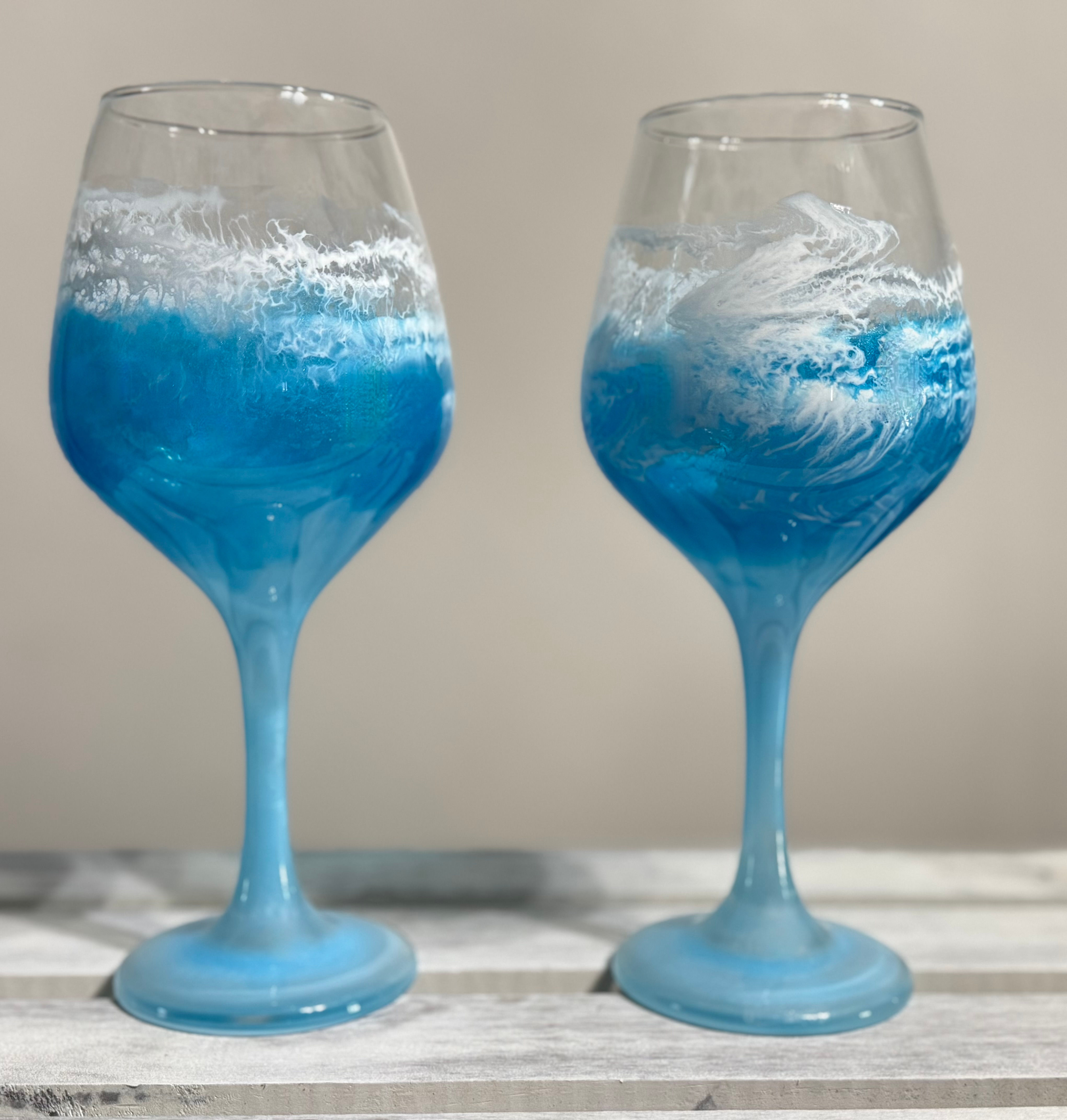 Ocean Resin Stemmed Wine Glasses – 17 oz