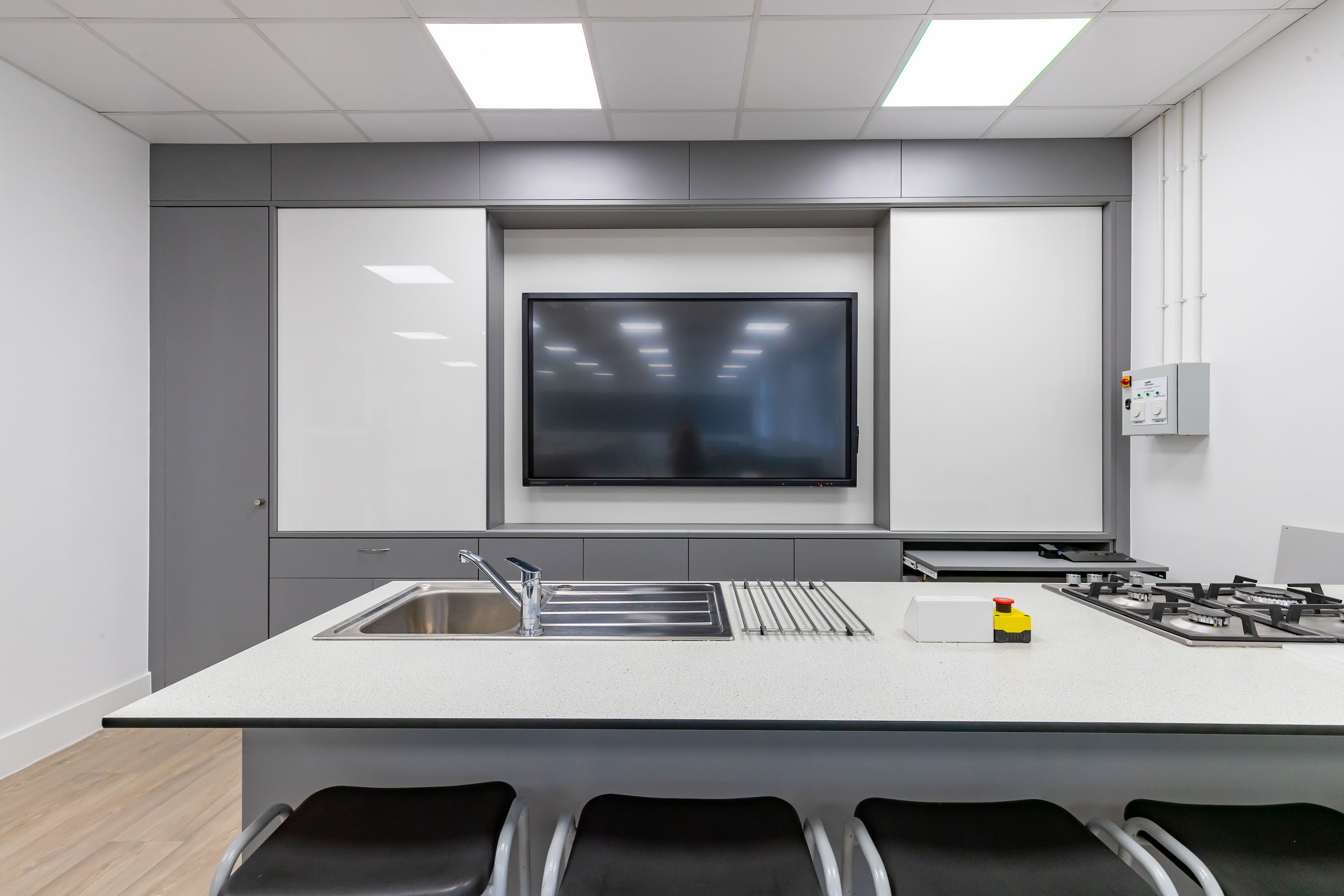 Bespoke Teacher Media Walls for Schools