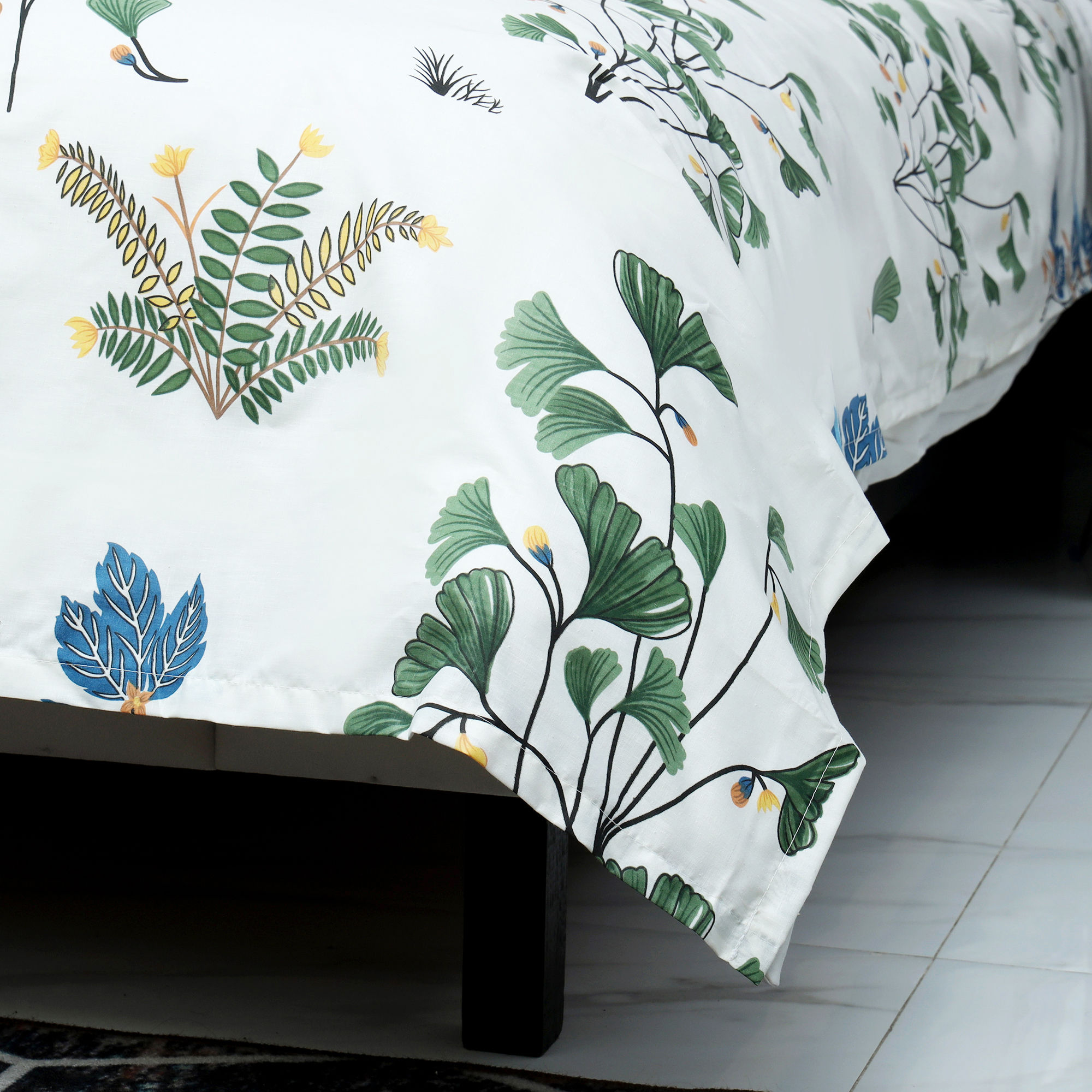 Elite Home King Size 3-Pcs Printed Fabric Bedsheet