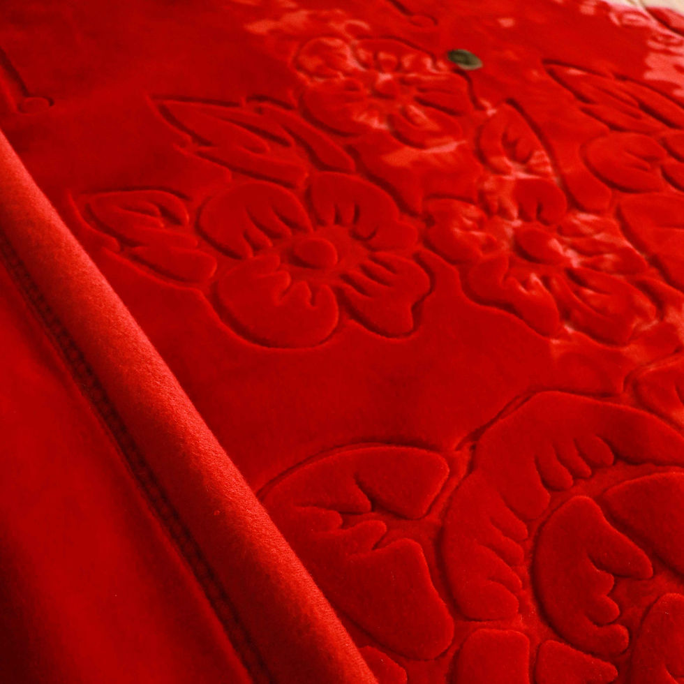 Thumbnail: Royal Home l HS123-Red