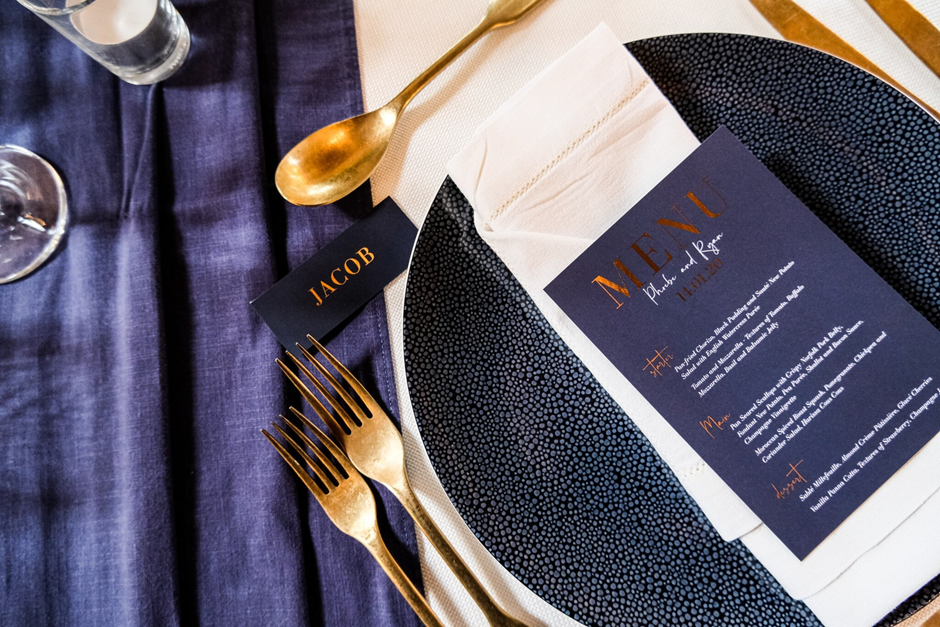(image from Granary Estates Showcase, tableware CMA Hire, stationary The Luxe Paper Company)