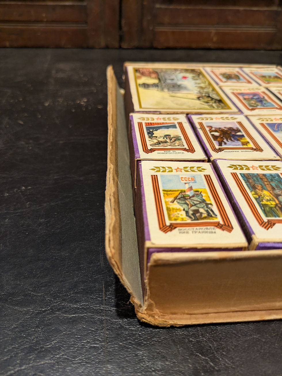 Миниатюра: Vintage Soviet WWII Commemorative Matchbox Set – 1945–1975 Victory Anniversary