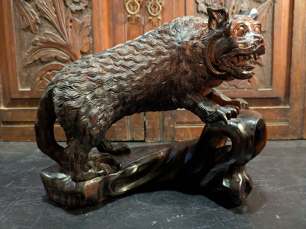 Miniature : Antique Japanese Hand-Carved Boxwood Wild Cat Sculpture on Root Base – c.1890