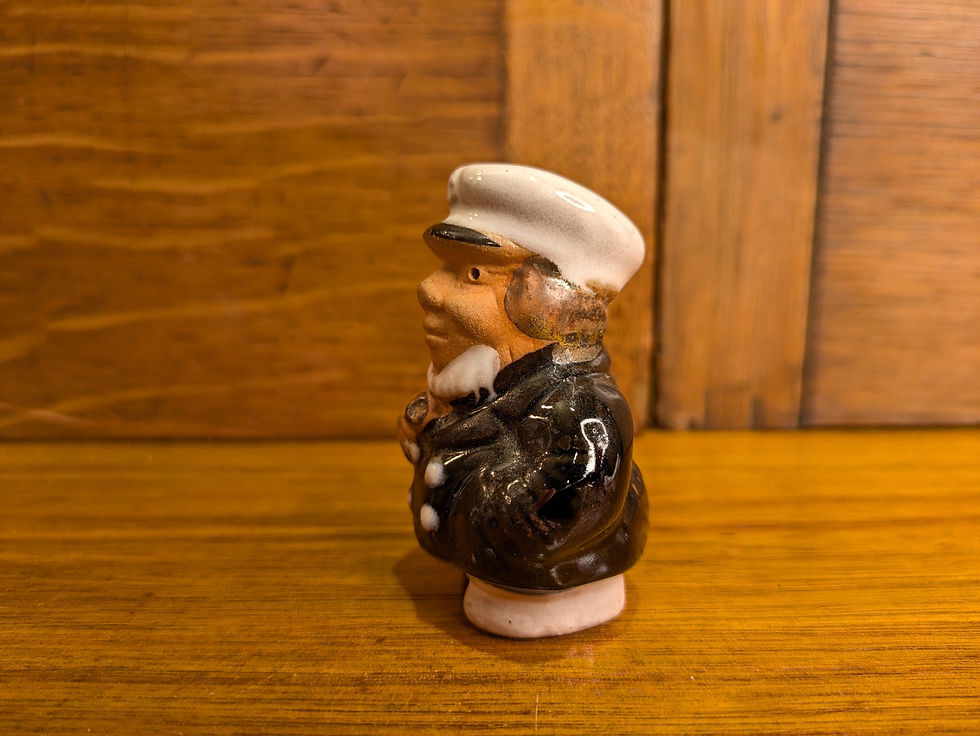 Miniaturbild: Vintage Hand-Painted Ceramic Sea Captain Figurine – Maritime Folk Art – 7cm