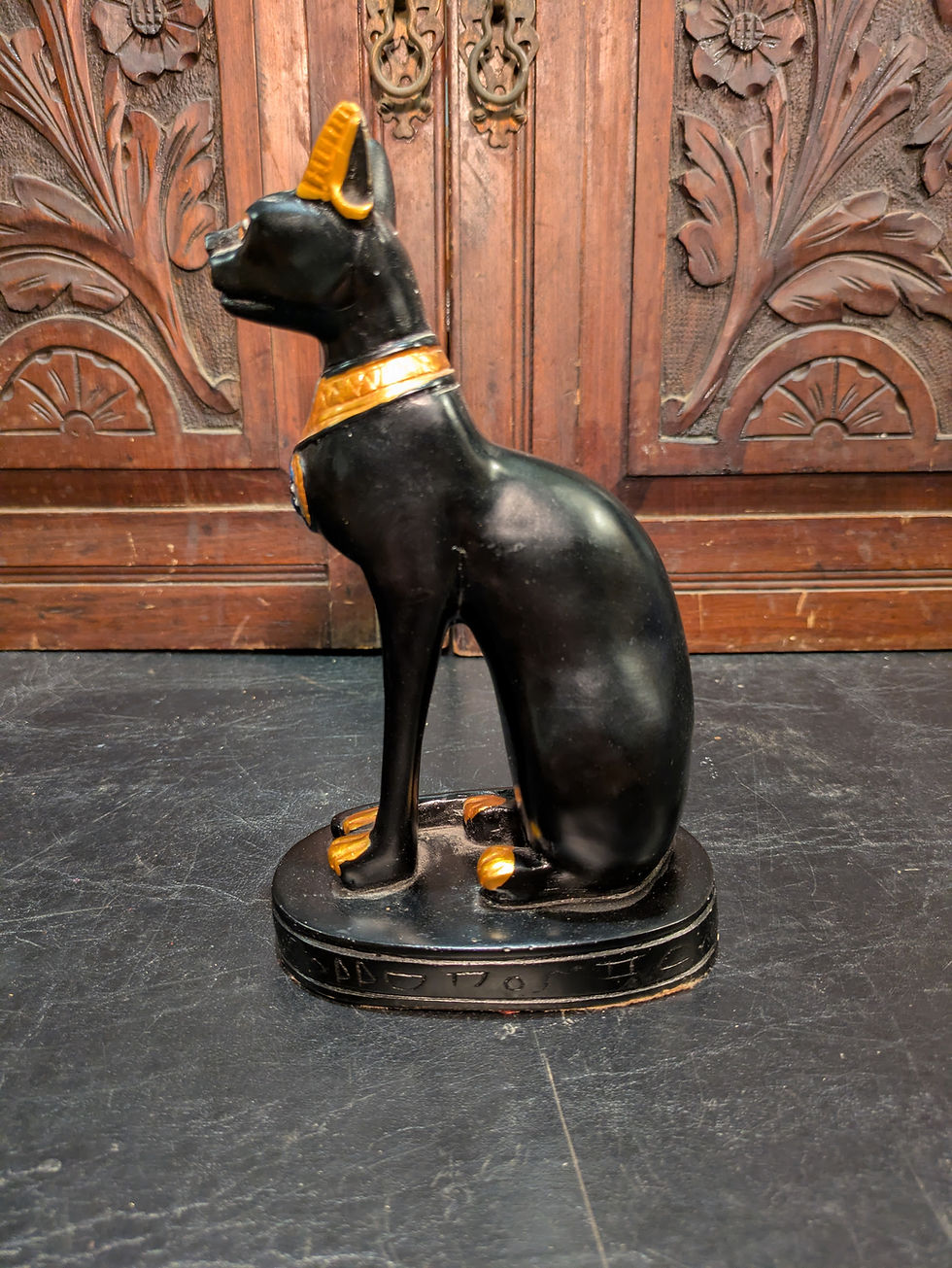 Miniature : Egyptian Bastet Cat Statue – Black & Gold Decorative Figure