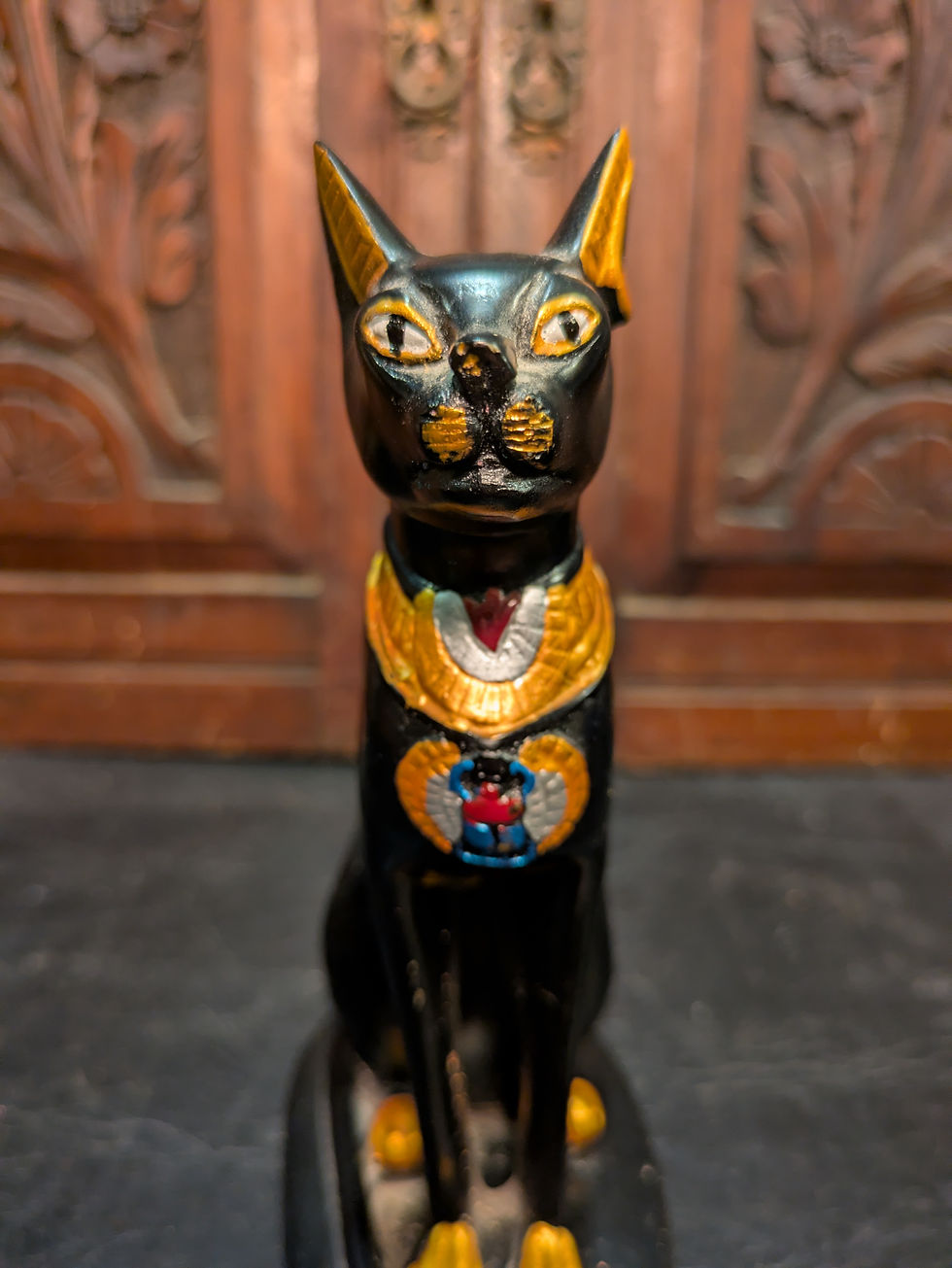 Miniature : Egyptian Bastet Cat Statue – Black & Gold Decorative Figure