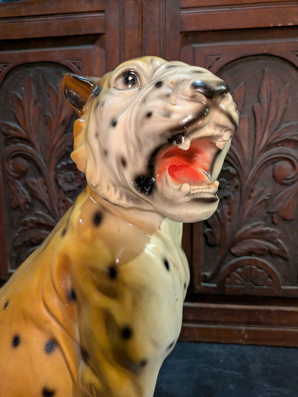 Miniaturbild: Large Antique Ceramic Leopard Figure – Early to Mid 20th Century