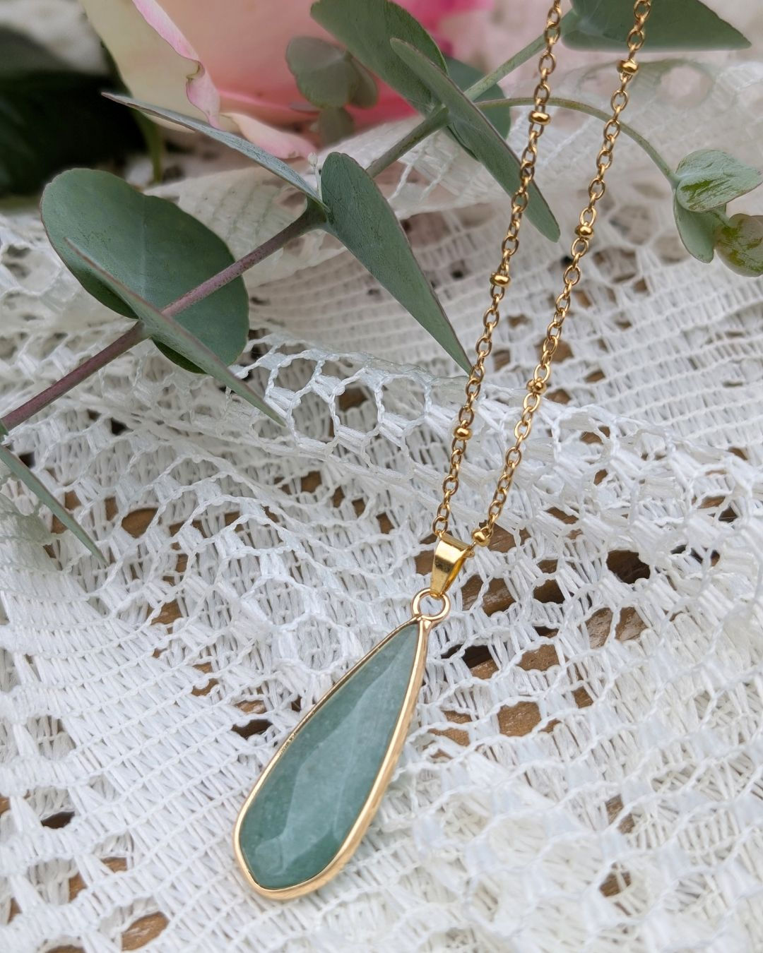 Aveline, le collier