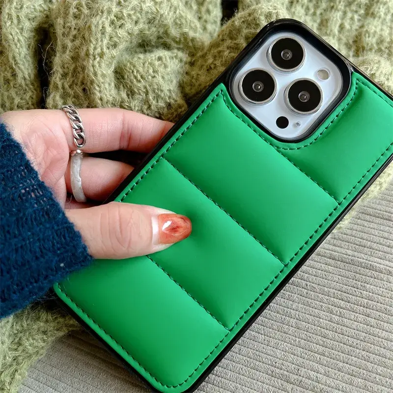 Miniatura: Winter Down Jacket the Buffer Phone Case for iPhone 17