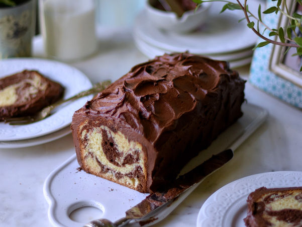 MARBLE CAKE WITH CHOCOLATE BUTTERCREAM FROSTING