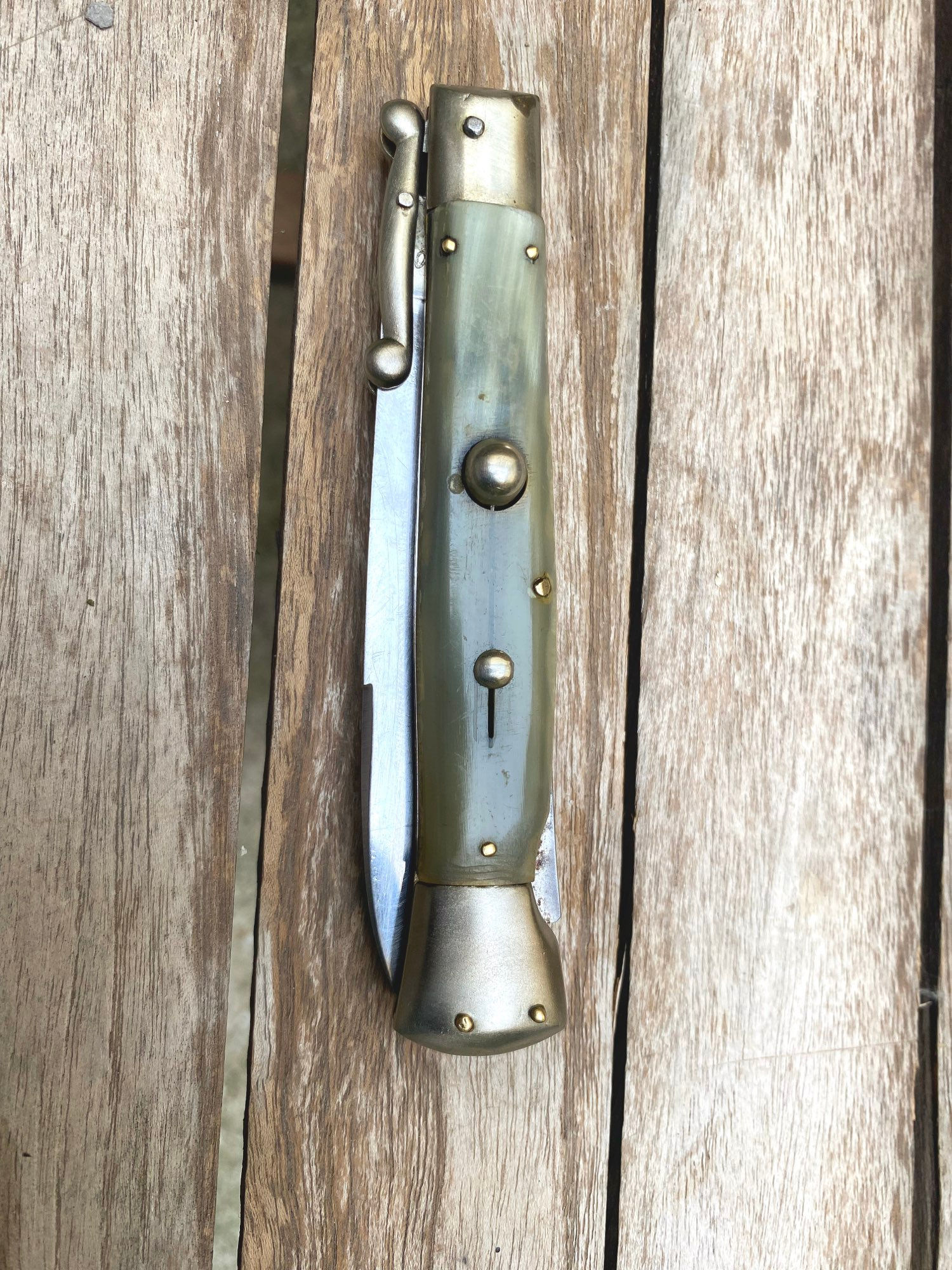 Beau Couteau de poche à cran d'arrêt