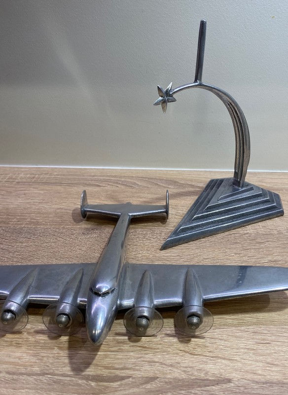 Thumbnail: Bel Avion en aluminium – Style Art Déco / Streamline (années 40-50)
