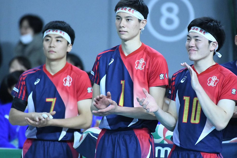 Takahashi (center, #1) in high school | (c) Twitter (Ran Takahashi)