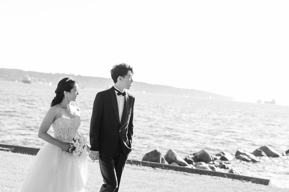 Prewedding photo with Ocean view in Stanley park