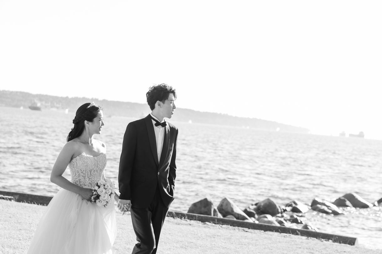 Prewedding photo with Ocean view in Stanley park