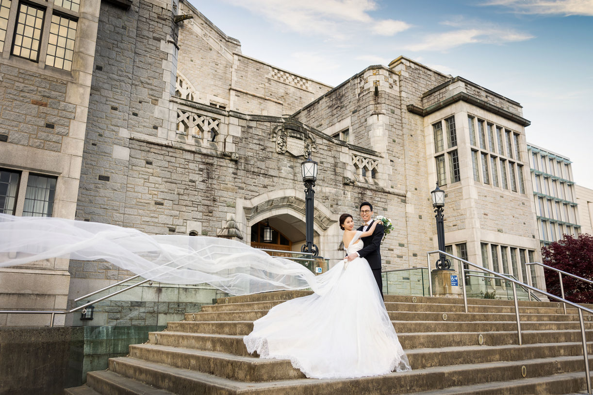 Prewedding photo in UBC. Couple took the photos in front of library in UBC. 