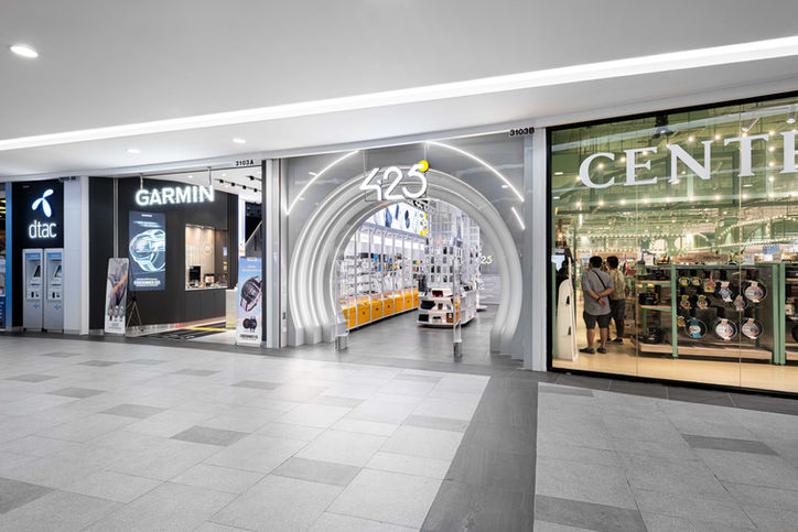 425 Degree Fashion Island retail shop shopfront