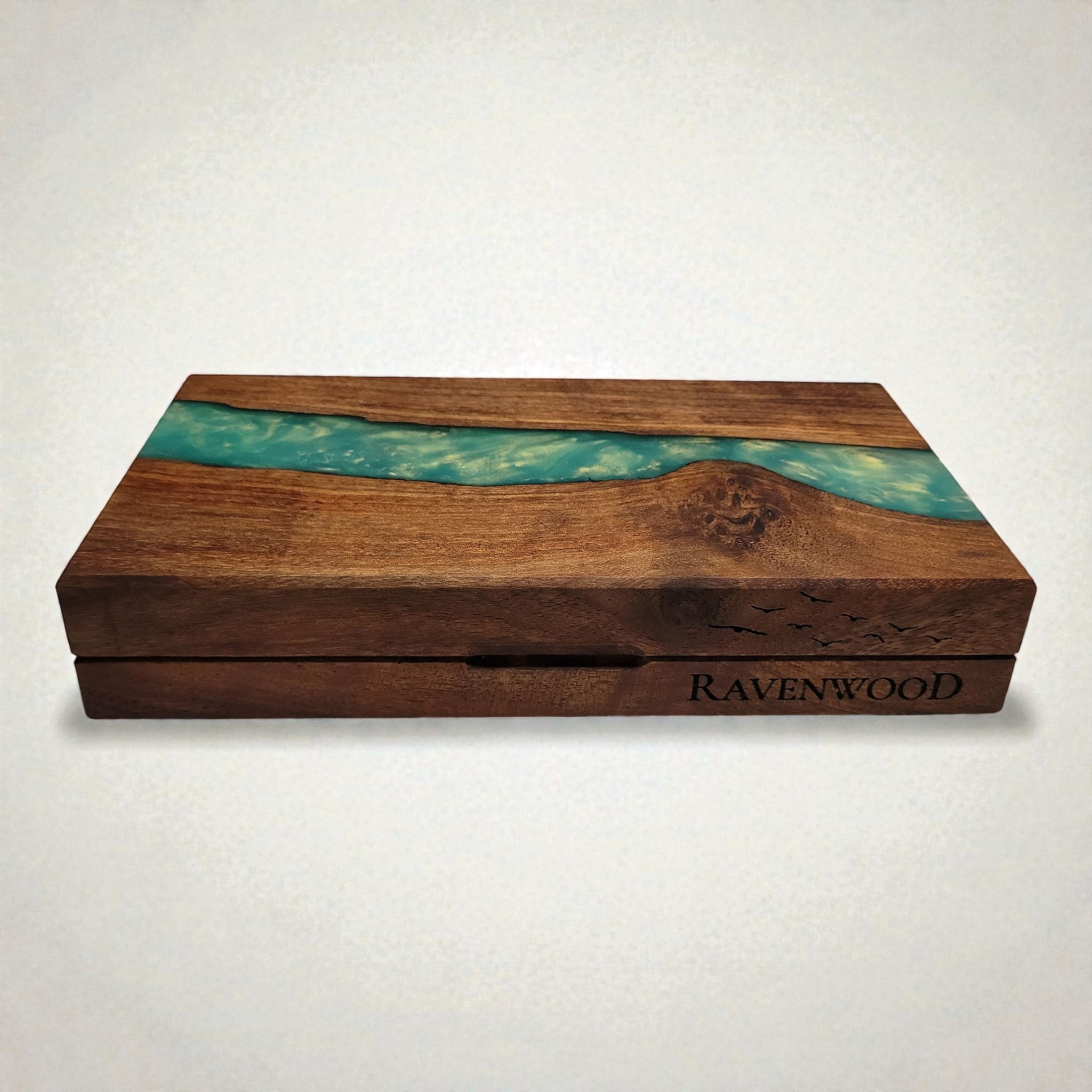 TITAN 2.0 - Green Gold Color Shift