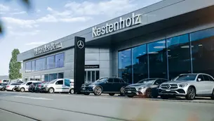 Aussenansicht auf eine Kestenholz Filliale 