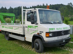 LKW Mercedes wird dargestellt