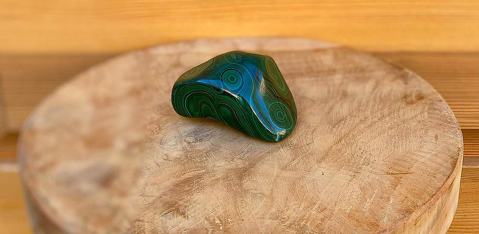 Thumbnail: Malachiet Sculptuur