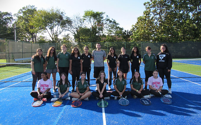 VSN Girl’s Tennis Team Continues their Success