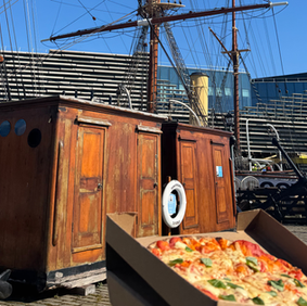 A pizza vender is opening up at Discovery Point from tomorrow - here’s what flavours they serve