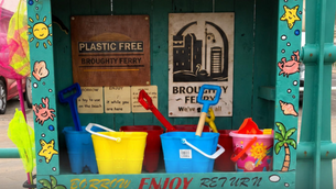 Free beach toy library unveiled in Broughty Ferry to support families this summer