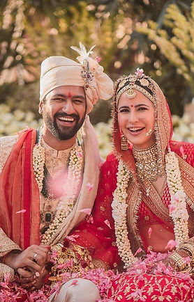 Katrina Kaif Vicky Koushal Ne Apni saalgirah Par Share Kiya Apni Shadi Ki Khubsurat Photo.jpg
