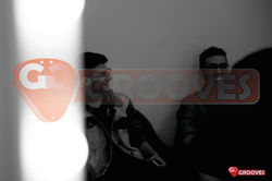 grooves 5