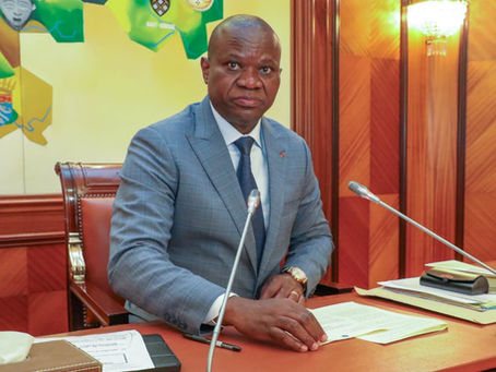 Gabon: le gouvernement frappe fort, les étrangers exclus de...