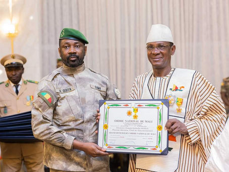 Mali: placé sous mandat de dépôt, Choguel Maïga tacle Assimi Goïta