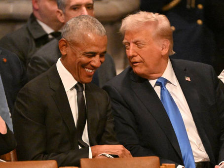 l'USAID liquidée: Barack Obama et George Bush taclent Donald Trump