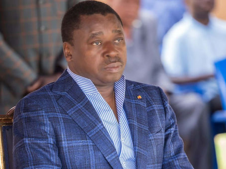 Togo: le régime de Faure Gnassingbé interdit....