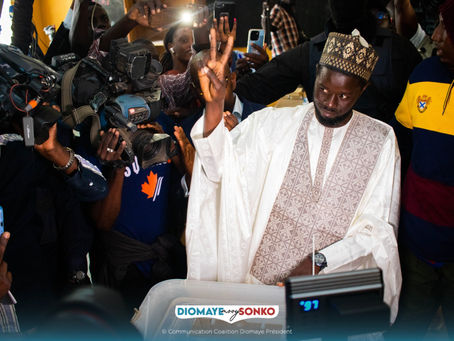 Sénégal : Bassirou Diomaye Faye prochain président ?