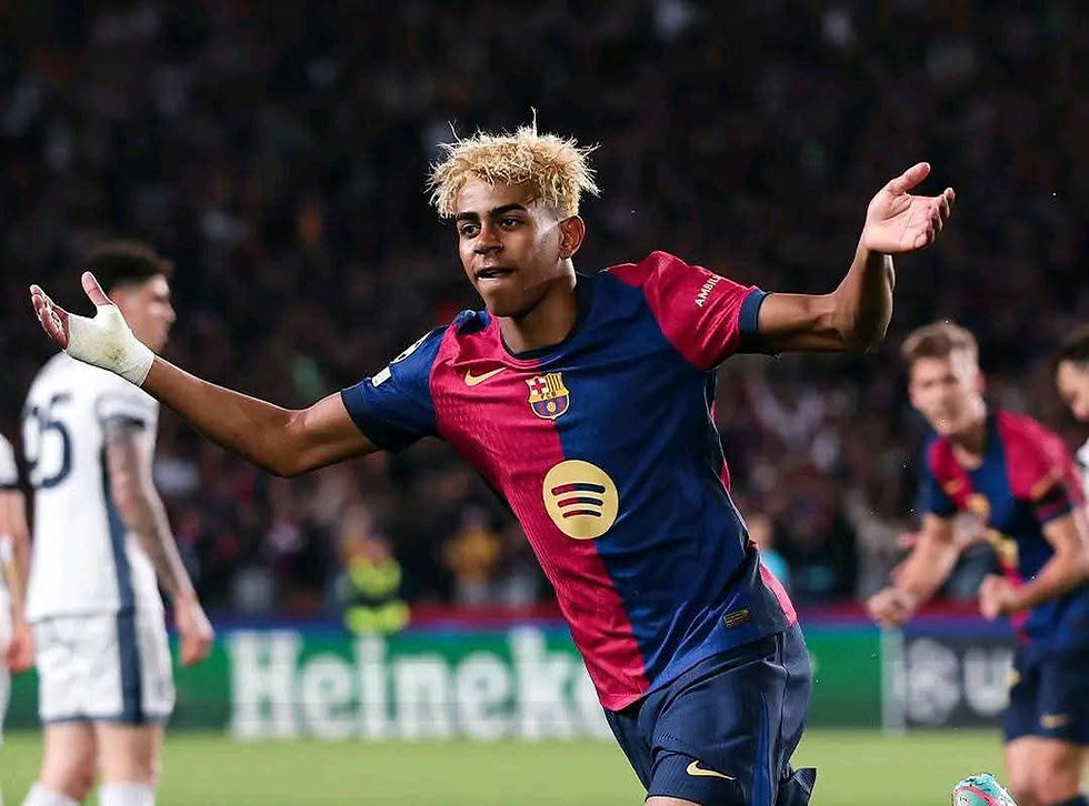 Lamine Yamal / Attaquant du FC Barcelone