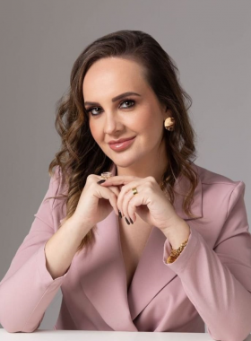 Dra. Ellen Antoniolli