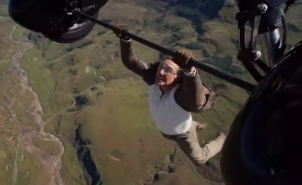 Un frame del film Mission: Impossible - The Final Reckoning