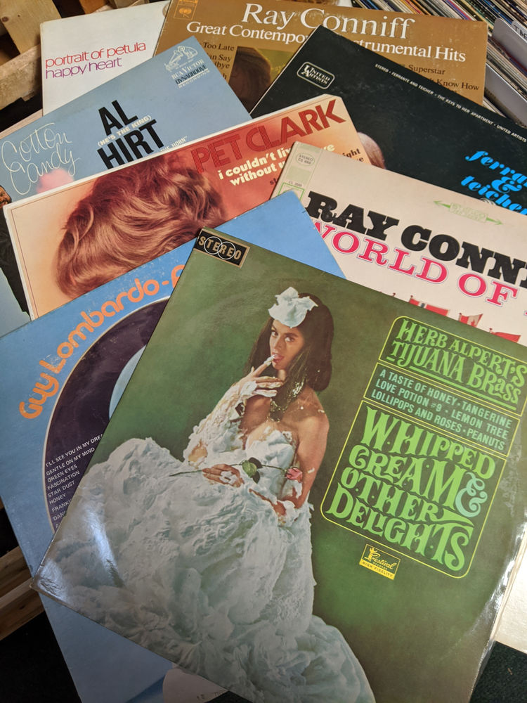 A Modern Vinyl Record Buying/Selling Guide