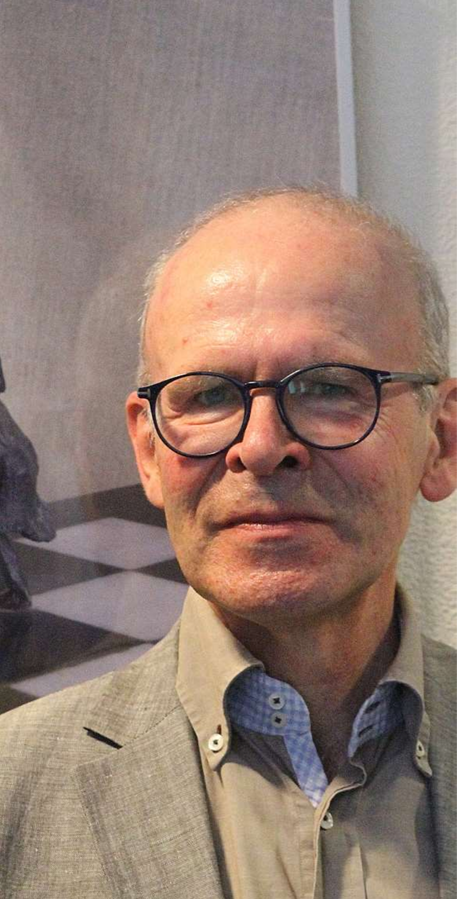 Writer: Paul van der Sterren