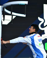 Et c'est parti pour Isack Hadjar, pilote de chez Visa Casha pp RB avec l'anneau de réaction de K2Evasion