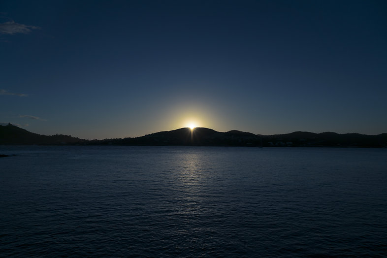 Coucher de soleil mer catamaran bateau soirée dîner Saint-Raphaël