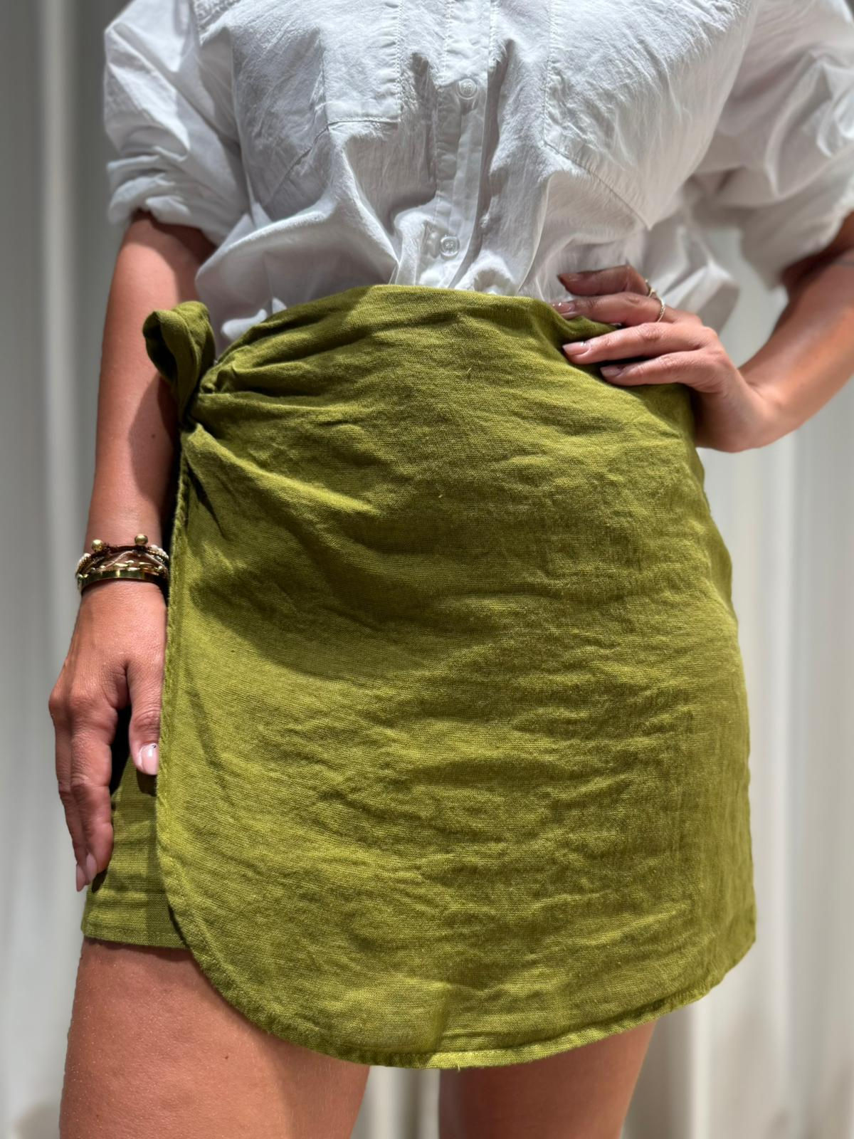 GONNELLINA PAREO LINO OIL