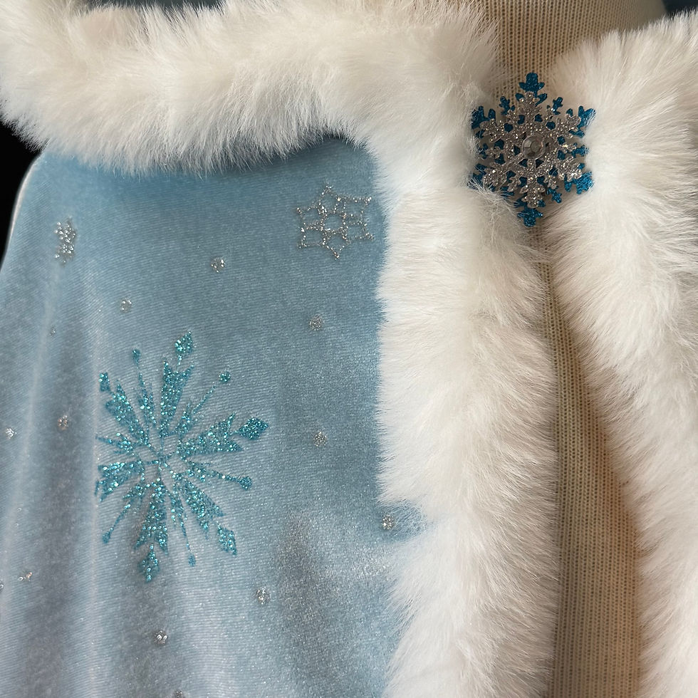 Thumbnail: Girl's Frozen Elsa Snowflake Hooded Shawl
