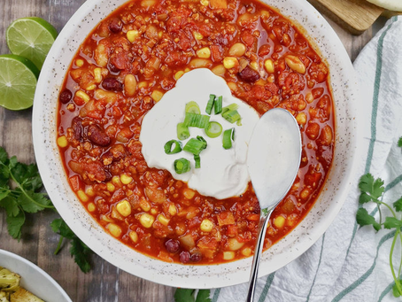 Chili with sour cream