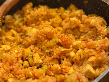 תבשיל טופו מהיר עשיר בחלבון