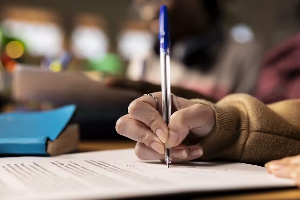 Adab abre concurso público com 200 vagas e salários de até R$ 7,4 mil; veja cargos, requisitos e como se inscrever